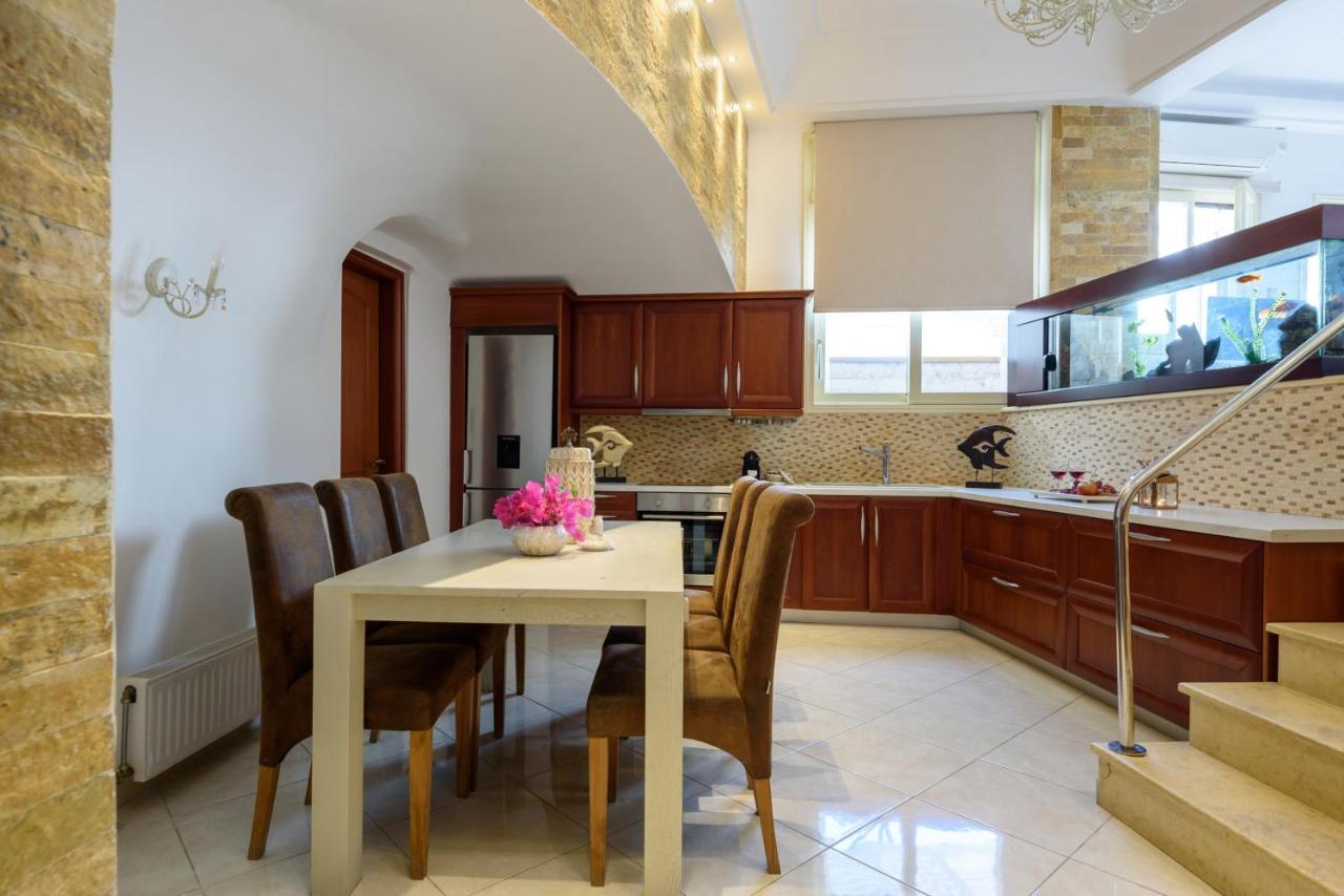 Suite Home Santorini Fira  Exterior foto